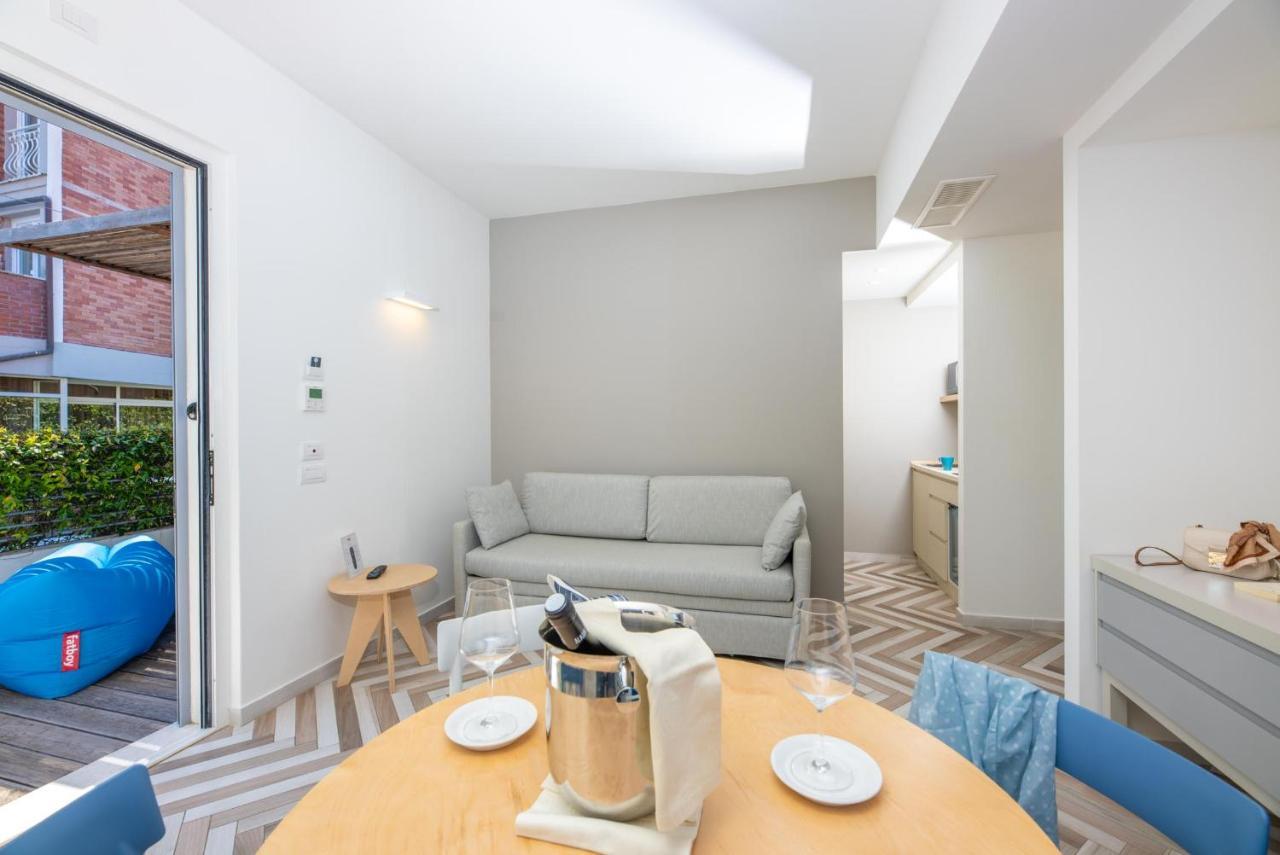 Amarina Suite Emotion Marina di Pietrasanta Exterior photo